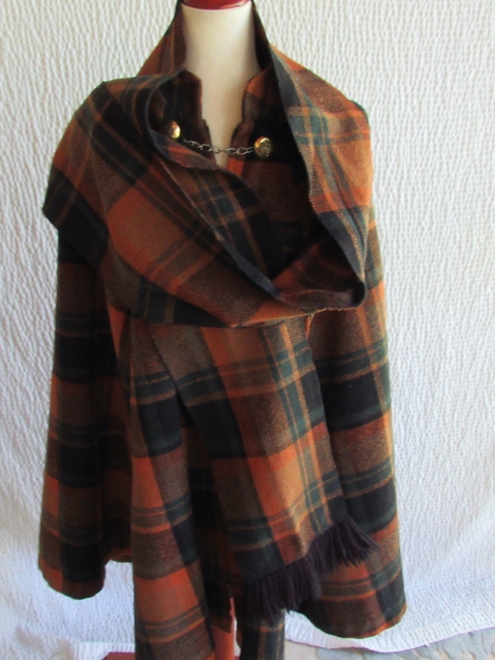 PLAID WOOL BLEND CAPE COAT LINED QUEEN OF THE CAPES COUNTRY PLACE 70s 2Pc Scarf
